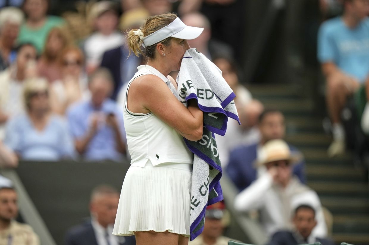 'Stole the game': Wimbledon line-calling tech malfunctions