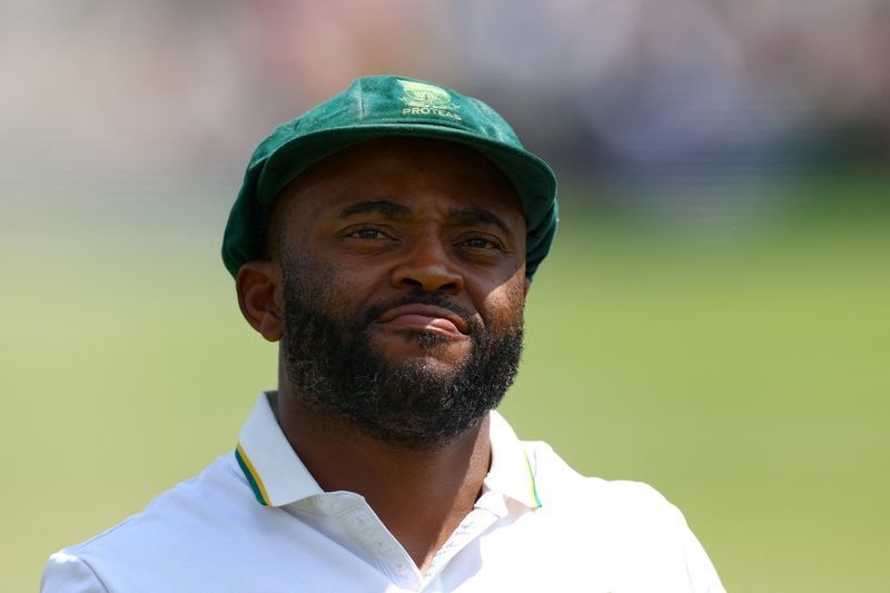 Cricket-Mulder hits fifth highest test score but turns down chance to go for record