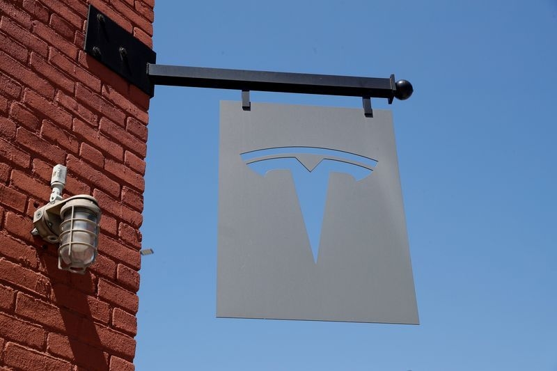 Tesla slides as Musk's 'America Party' sparks investor worries