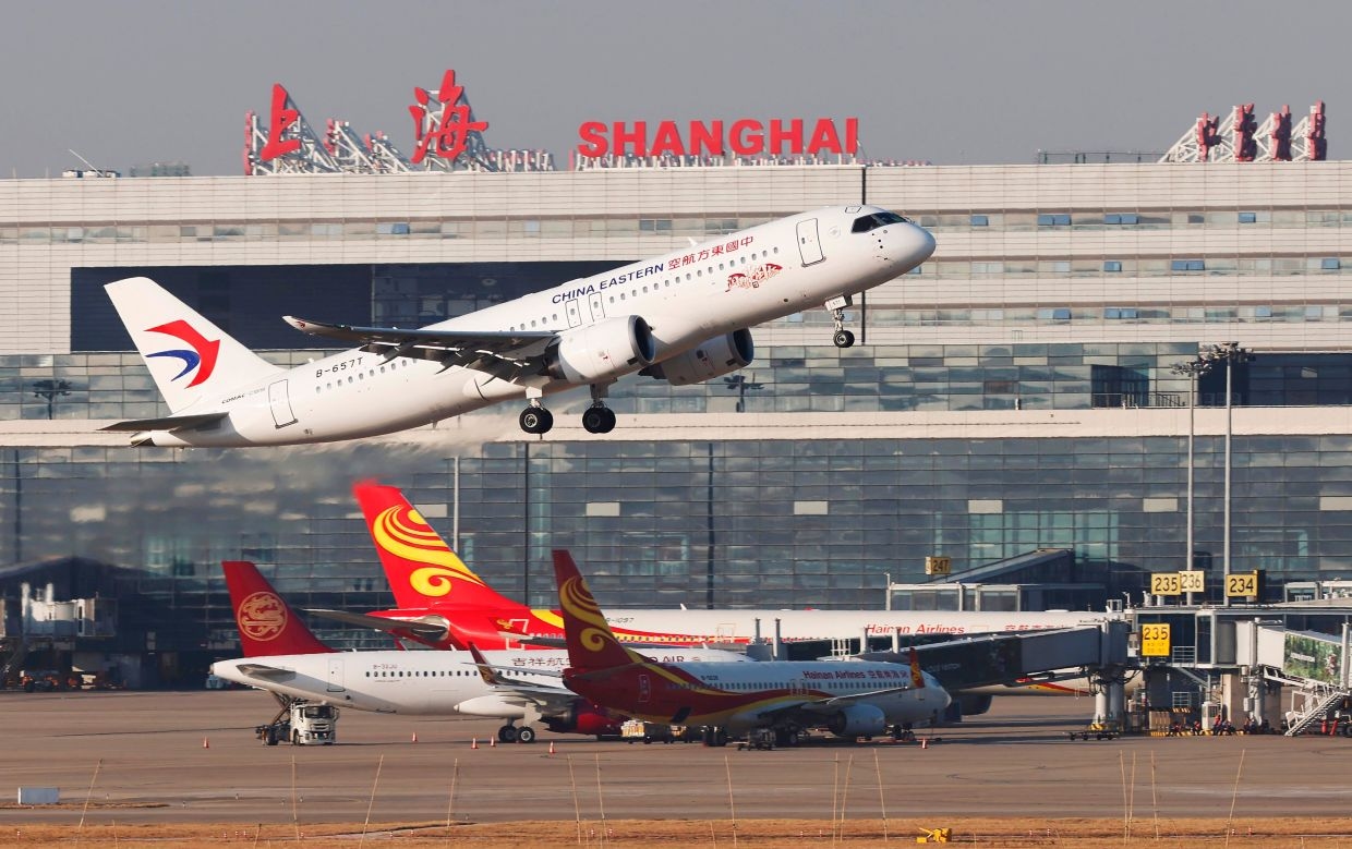 Chinese power bank maker suspends production after recall, aviation ban