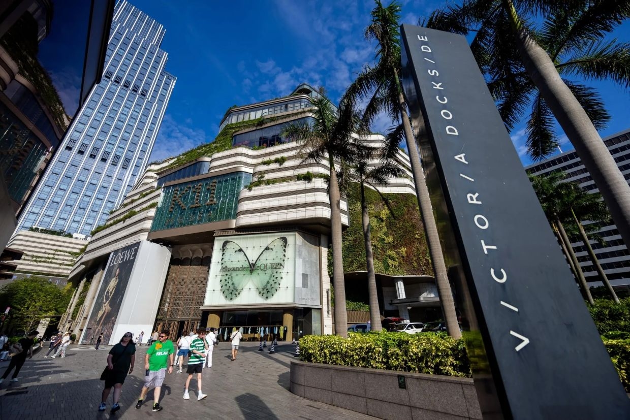 Tycoons damaging Hong Kong's credit culture