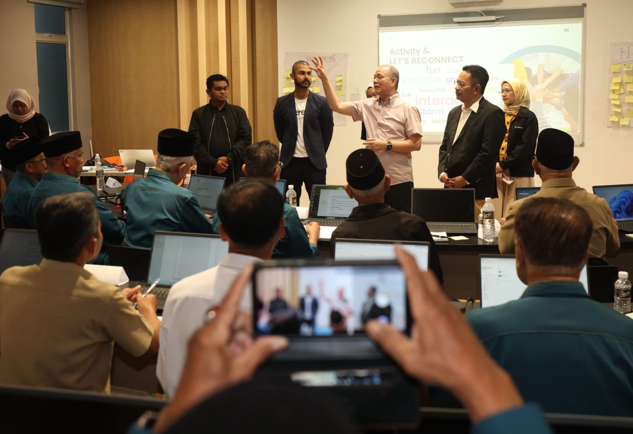 99 seats for S'wak assembly in line with state's geography, says Fadillah