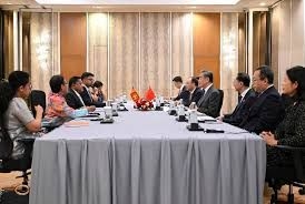 China willing to promote strategic cooperative partnership with Sri Lanka: Chinese FM