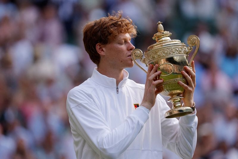 Tennis-Sinner banishes Roland Garros demons to de-throne Alcaraz at Wimbledon