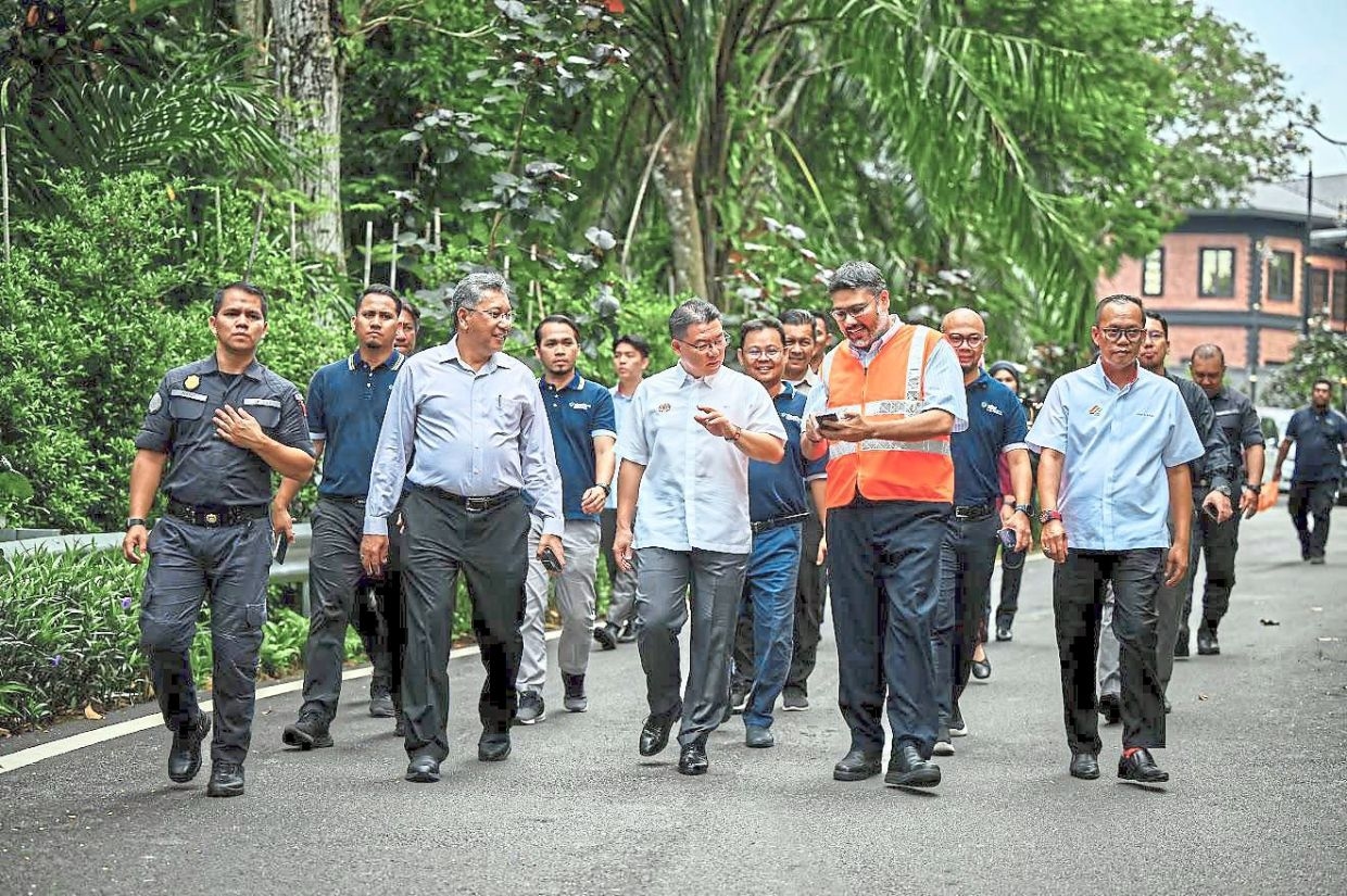 ‘Poor waste service providers risk penalties'