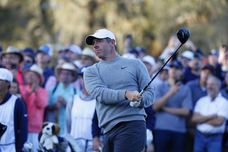 Golf-McIlroy ready to ride wave of Rory Mania at Portrush