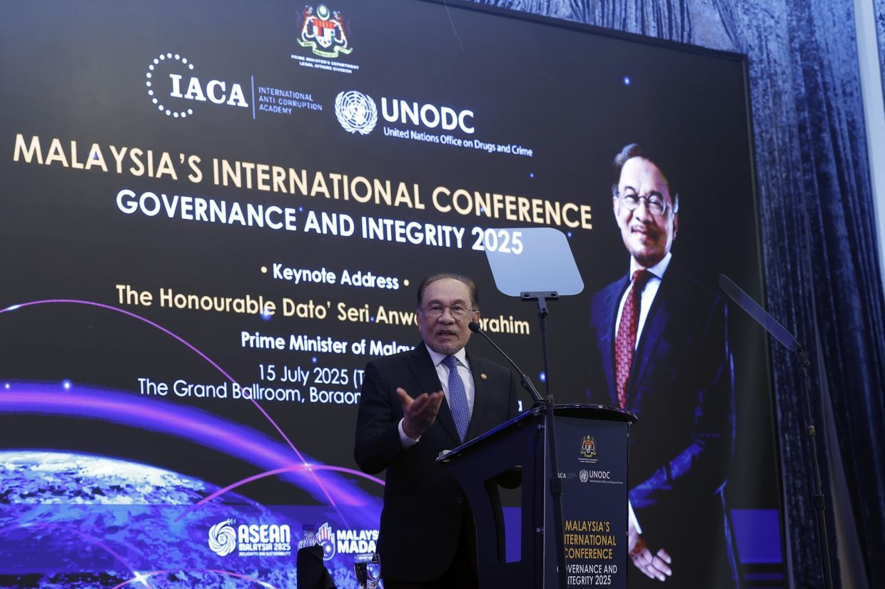 Freedom of Information Bill expected to be tabled by year-end, says Anwar