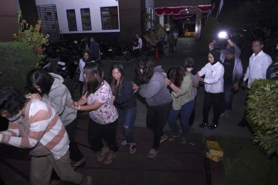 Indonesia police detain 12 suspects over baby trafficking ring linked to Singapore