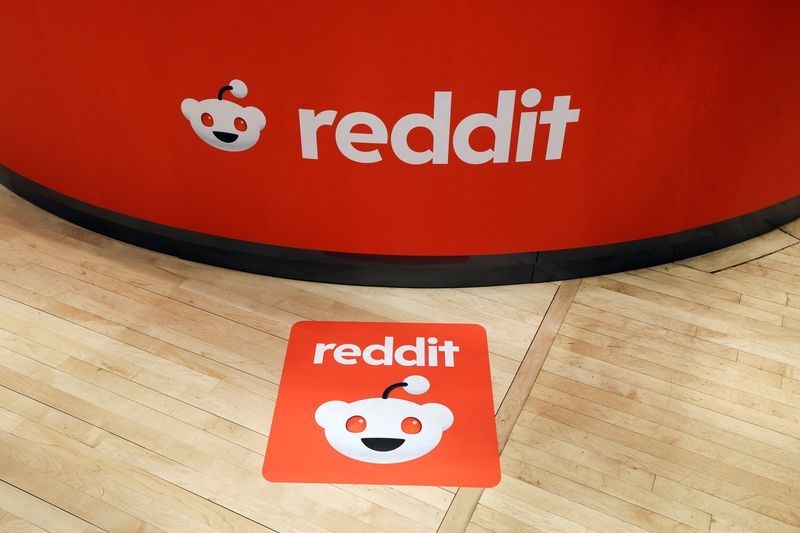 Reddit down for thousands of US users, Downdetector shows