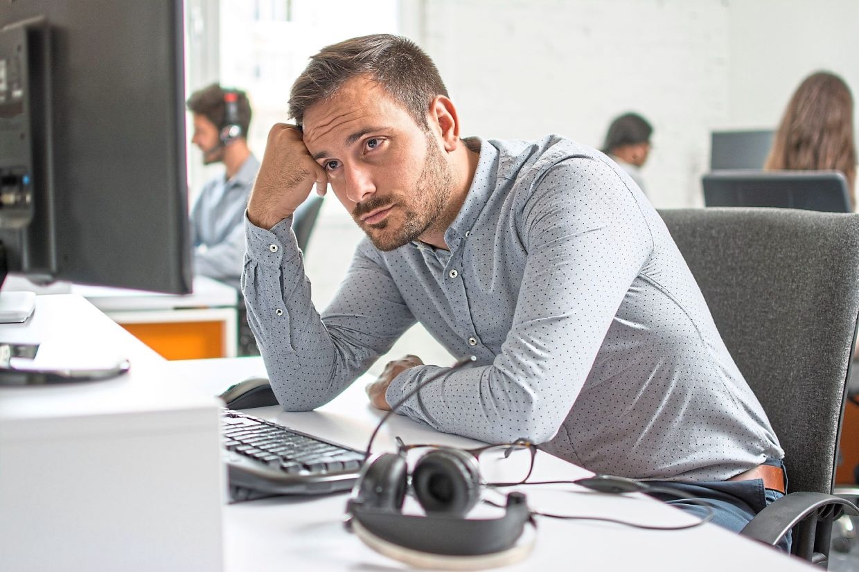 'Quiet cracking': When workplace unhappiness pushes you to disengage