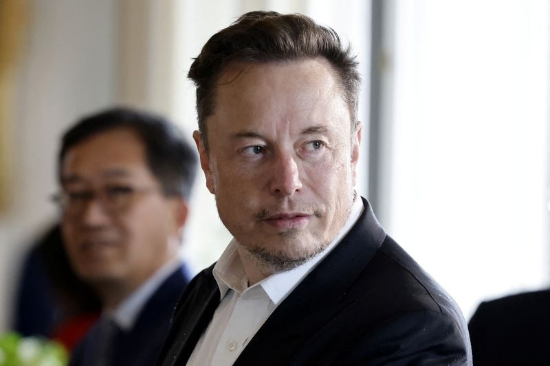 US SEC, Musk seek more time for billionaire to respond to SEC's lawsuit