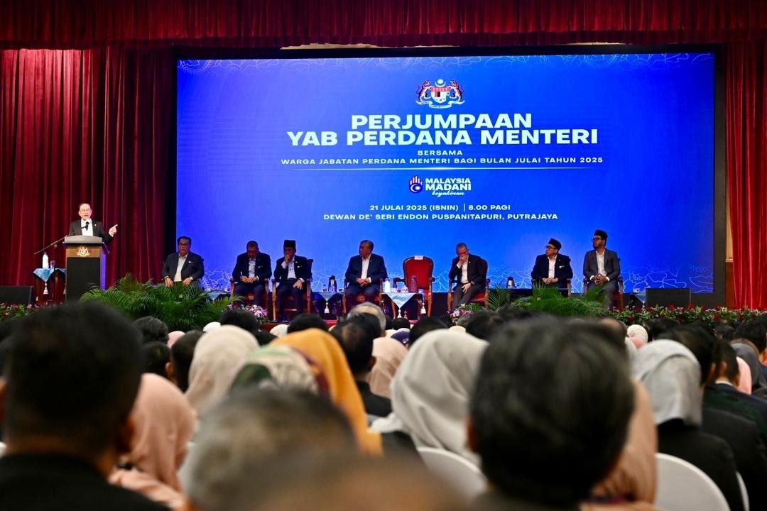 Do not cross the ‘red line', Anwar warns foreign powers including US