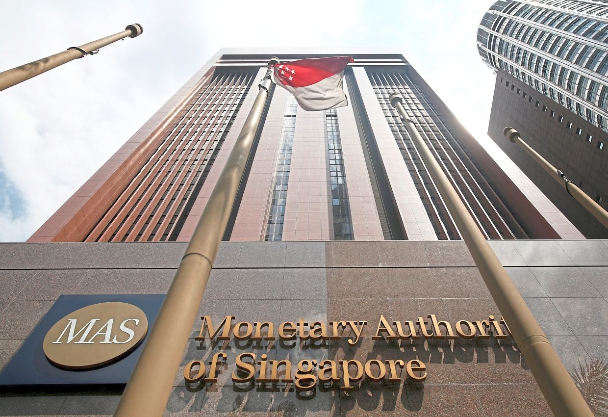 Singapore central bank to place S$1.1bil with asset managers to boost stock market