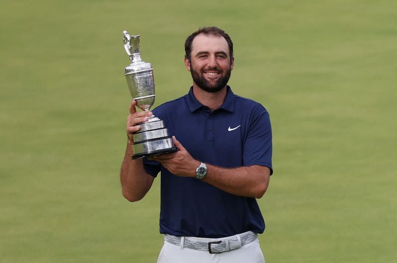 Golf-Scheffler draws comparisons to Woods after dominant British Open win
