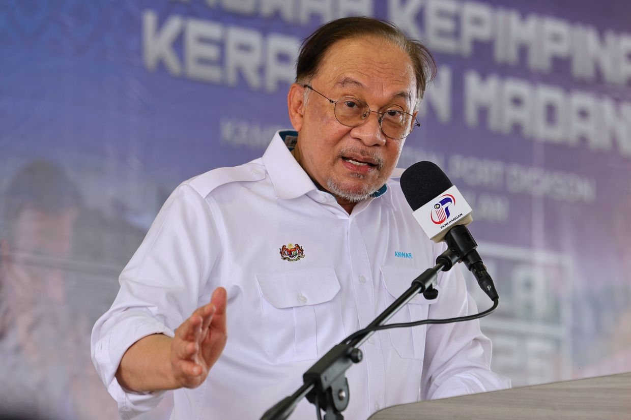 Malaysia won't bend to external pressure, says PM