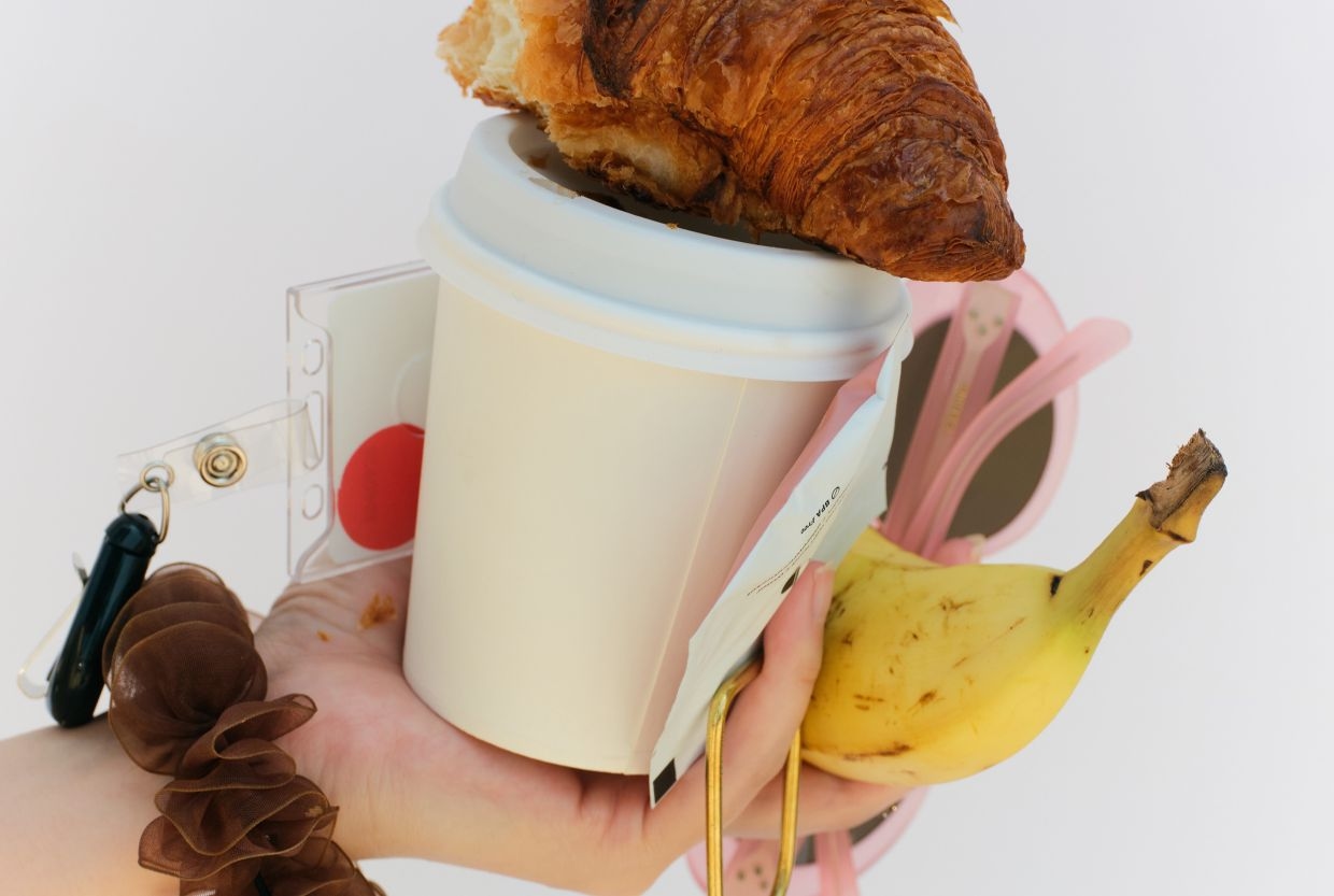 The claw grip is trending, and it says a lot about women's fashion woes