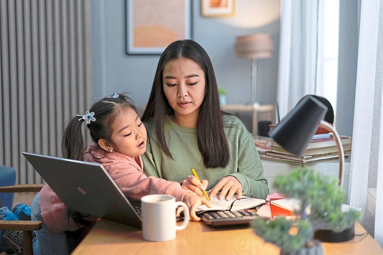 Helping kids surf smart