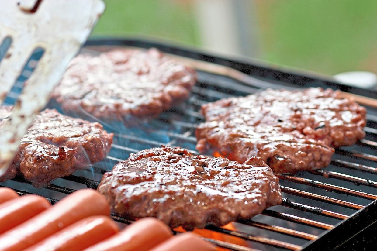 Grilling meats may not bring down cancer risk