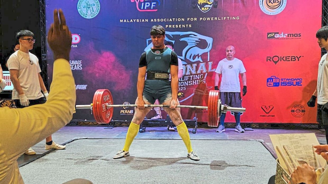 Powerlifter Eshwar shows he's built differently with record-breaking feat