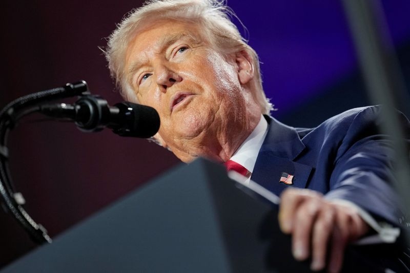 Trump signs executive order on college sports, White House says