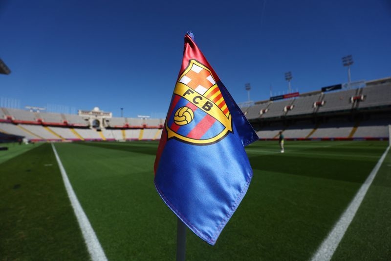 Soccer-Barcelona's friendly against Vissel Kobe back on after contractual issues resolved