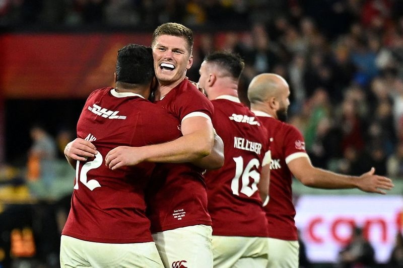 Rugby-Wallabies coach Schmidt slams match officials over late call in loss to Lions