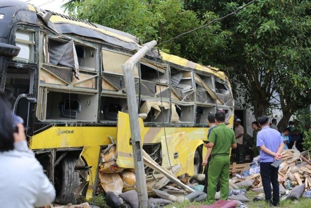 Criminal case opened after Vietnam's Ha Tinh bus crash kills 10, injures 15