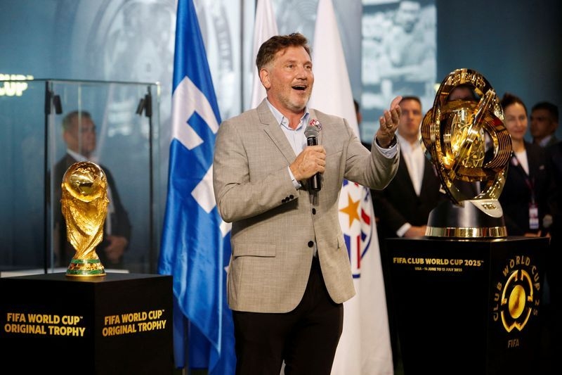 Soccer-Women's Copa America highlights inequality in South American women's football
