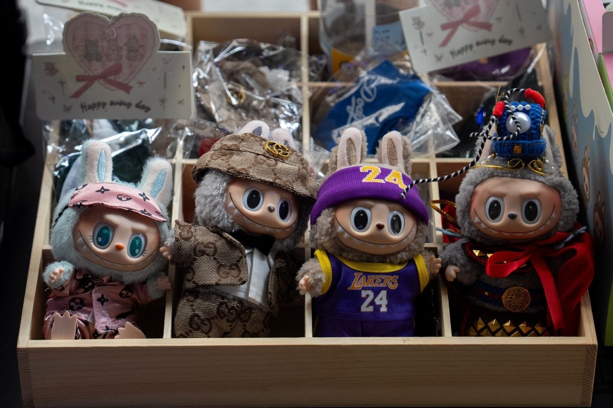 Shanghai police bust gang selling counterfeit Labubu toys
