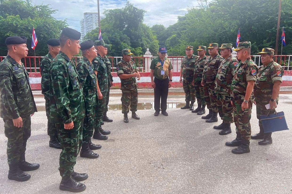 Thai Defence Ministry halts military aid to Cambodia, sends military students home after border clashes