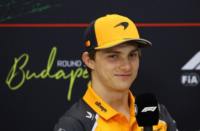 Motor racing-Piastri accepts F1 title chase looks like a two-horse race