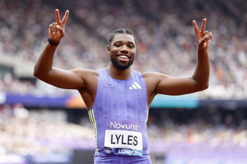 Athletics-Lyles, Richardson blaze through 100 heats at US Championships