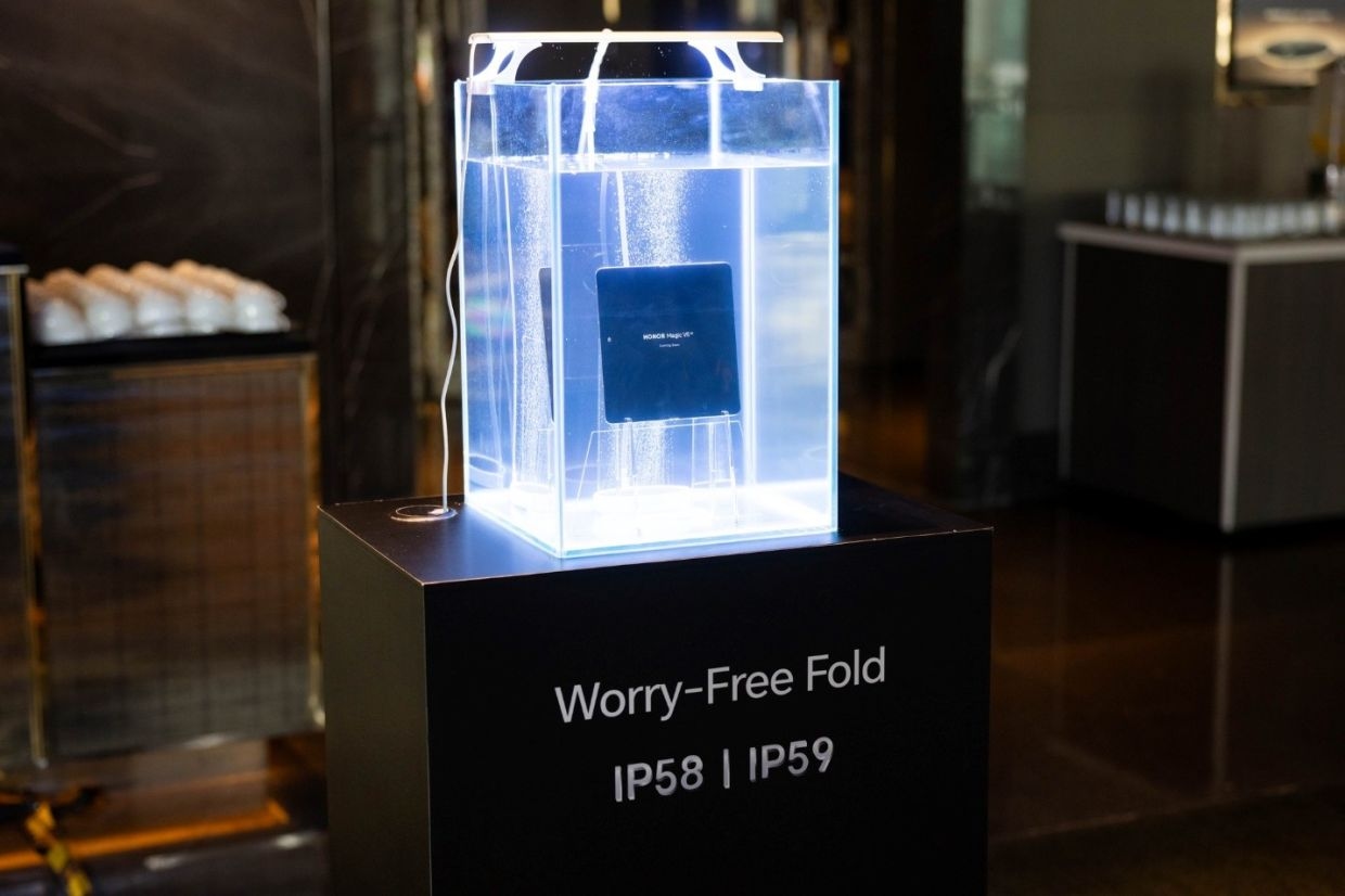 HONOR Magic V5: Fold fearlessly with a tailored warranty