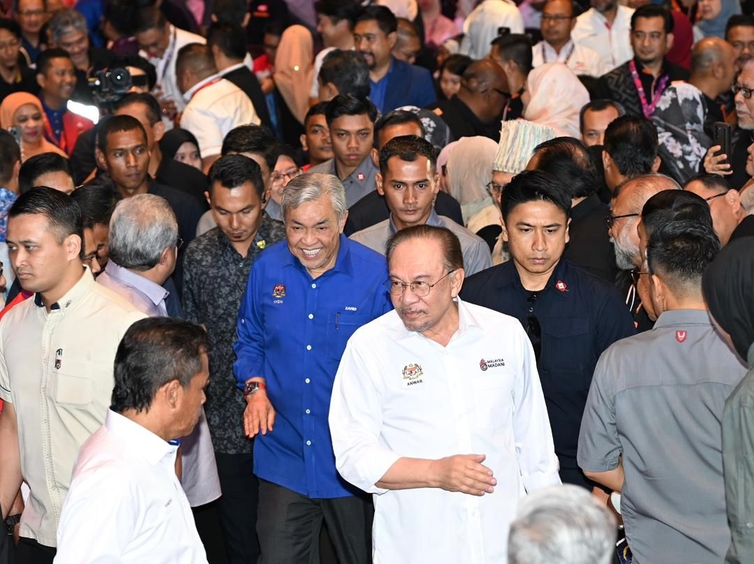 FGV delisting to begin Aug 28, says Anwar