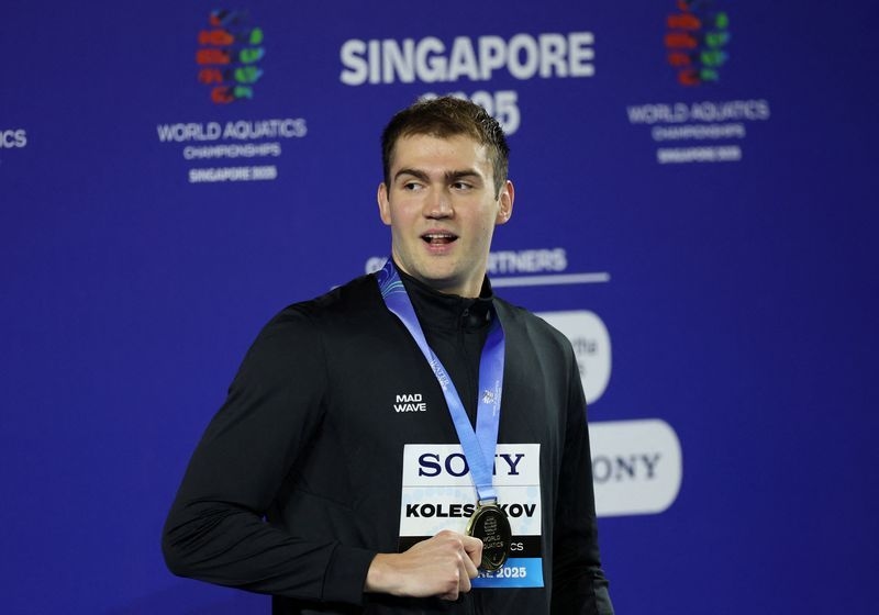 Swimming-Final day haul lifts Russia's neutral athletes to fifth at world championships
