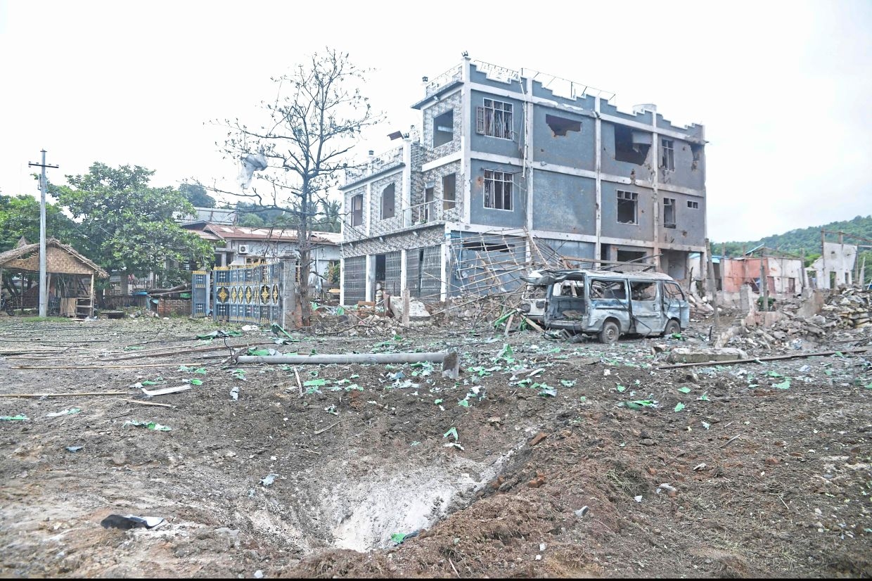 Junta airstrike on ruby mine hub kills 13