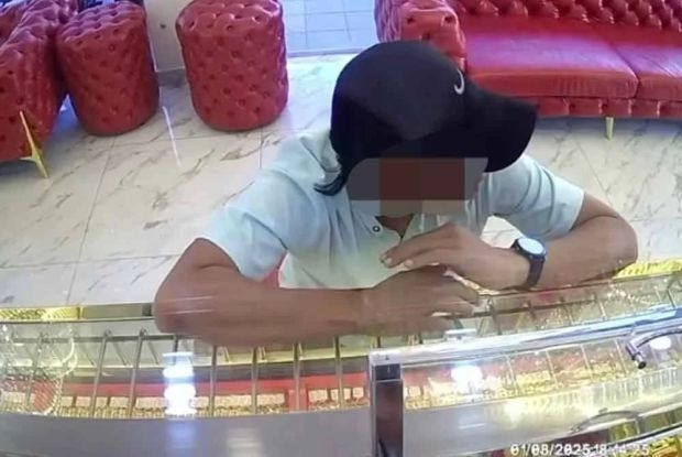 QuickCheck: Did a man make off with a gold bracelet from a Selangor jeweller?