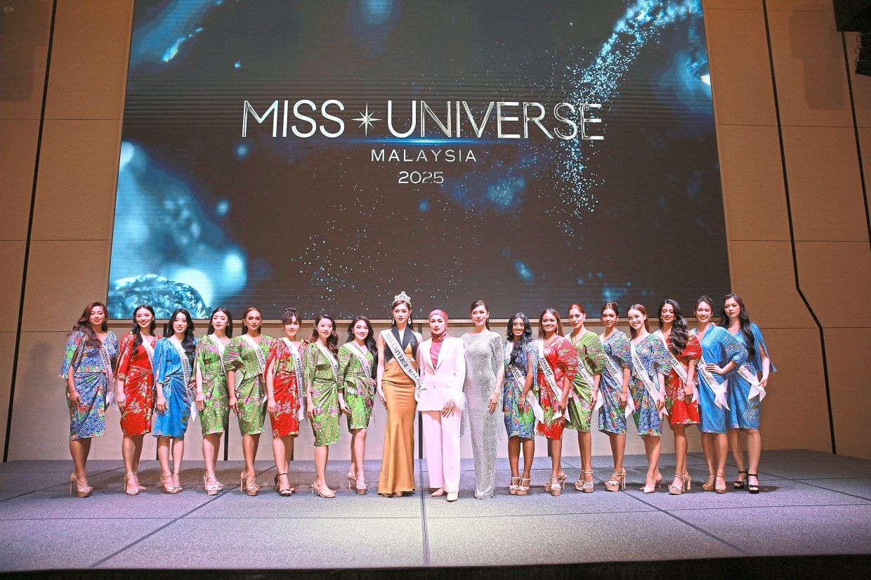 16 beauties vie to represent M'sia