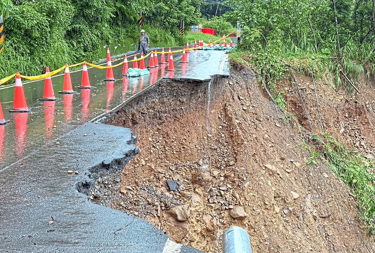 Torrential rain in Taiwan kills four over past week