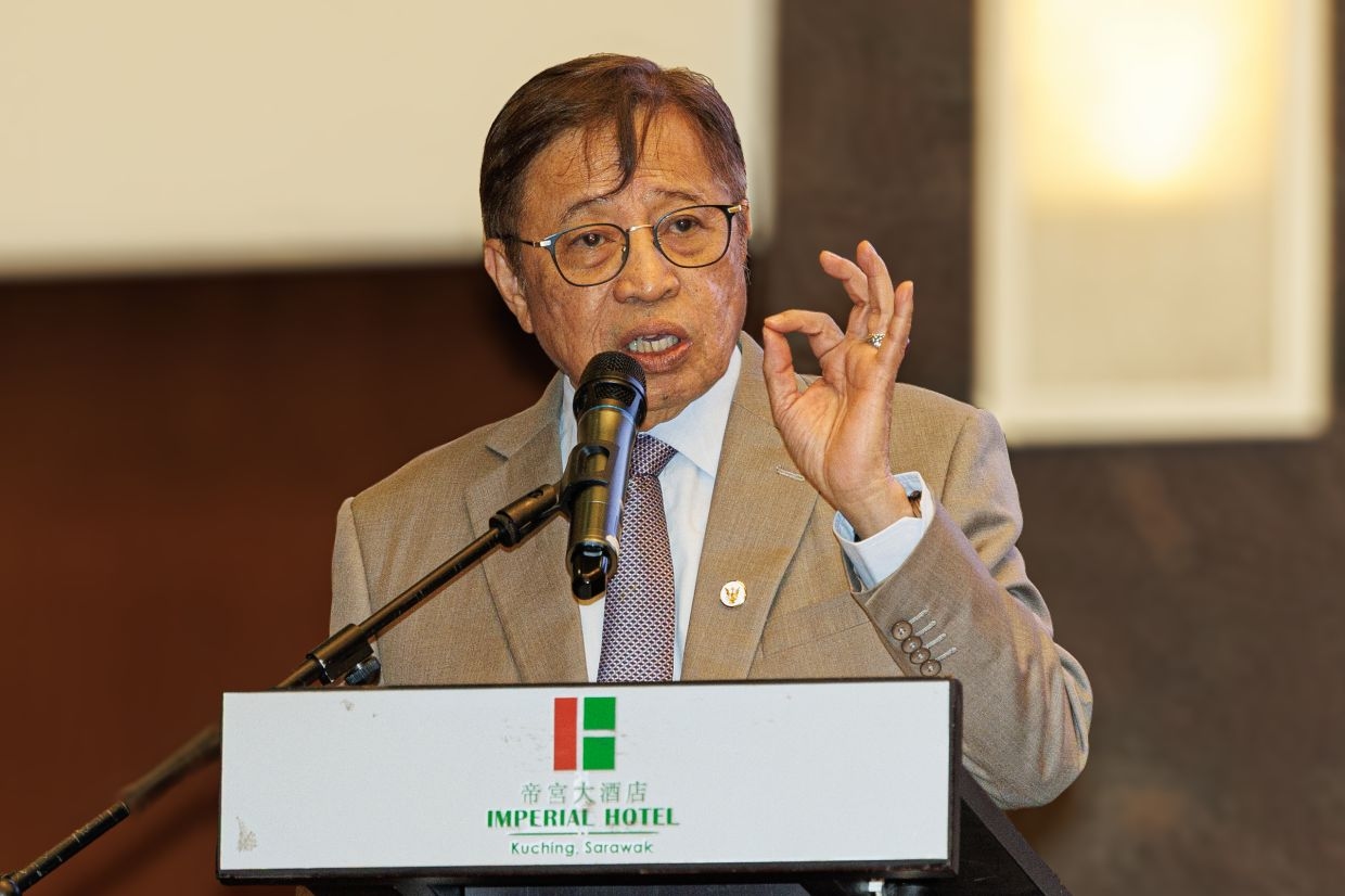 Abang Jo declines to comment on Rafizi's remarks on gas rights negotiations