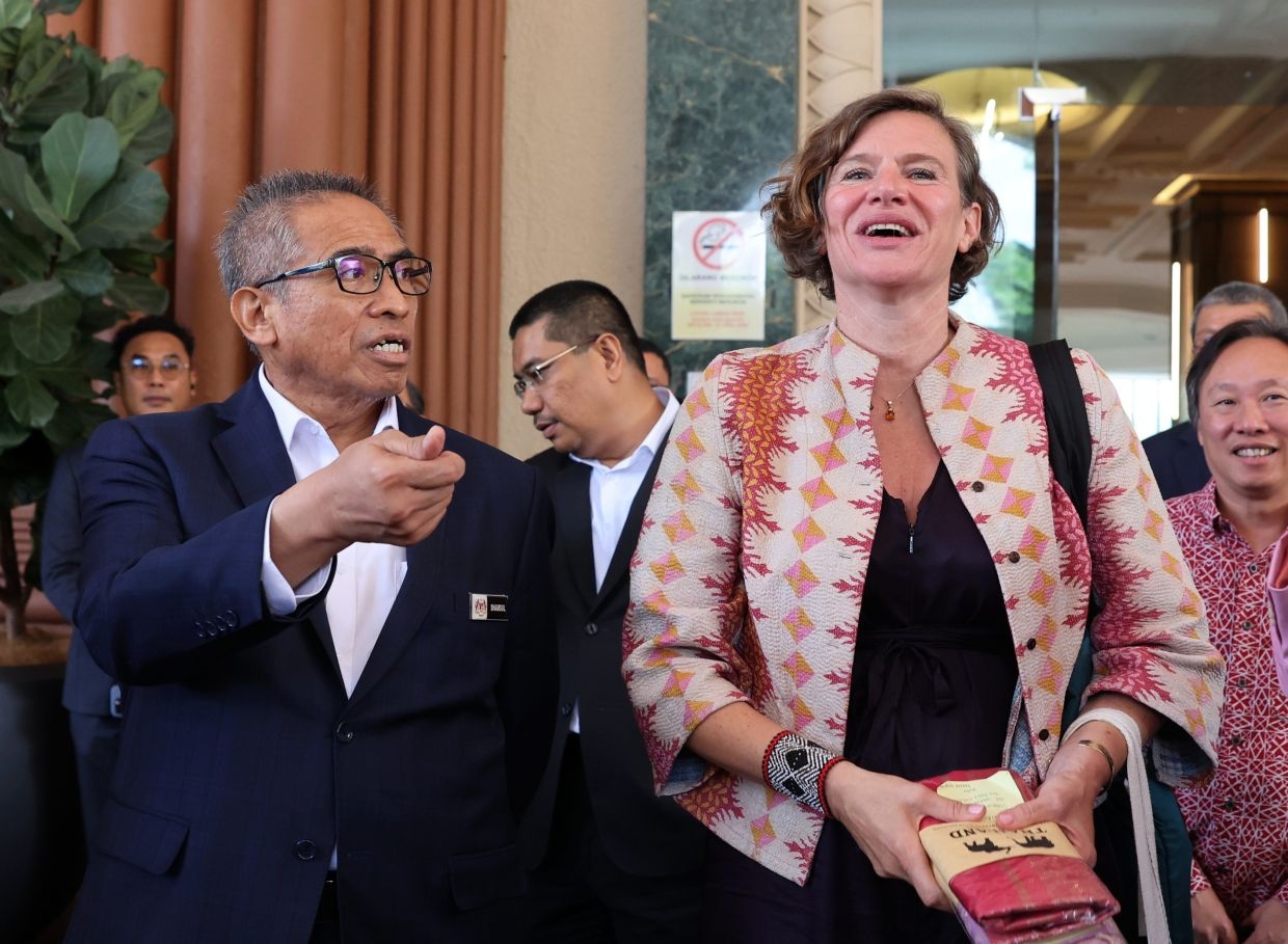 Govt studying proposal to raise mandatory retirement age to 65