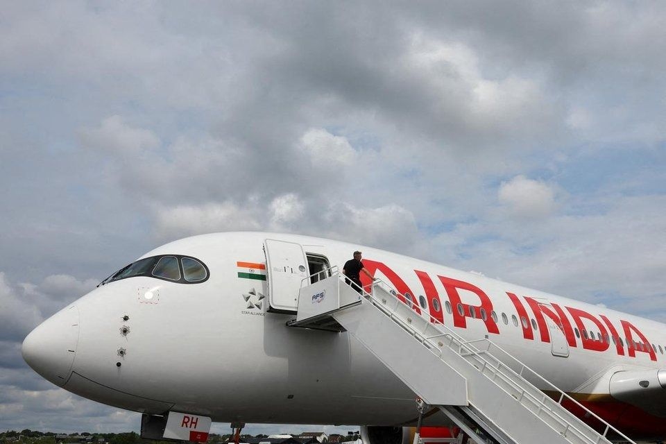 Air India to tap Singapore Airlines to bolster fleet upkeep after June crash: Sources