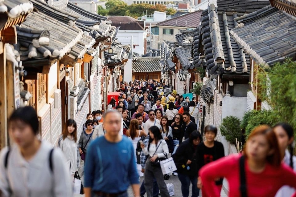 South Korea to offer visa-free entry to Chinese tourists from late September