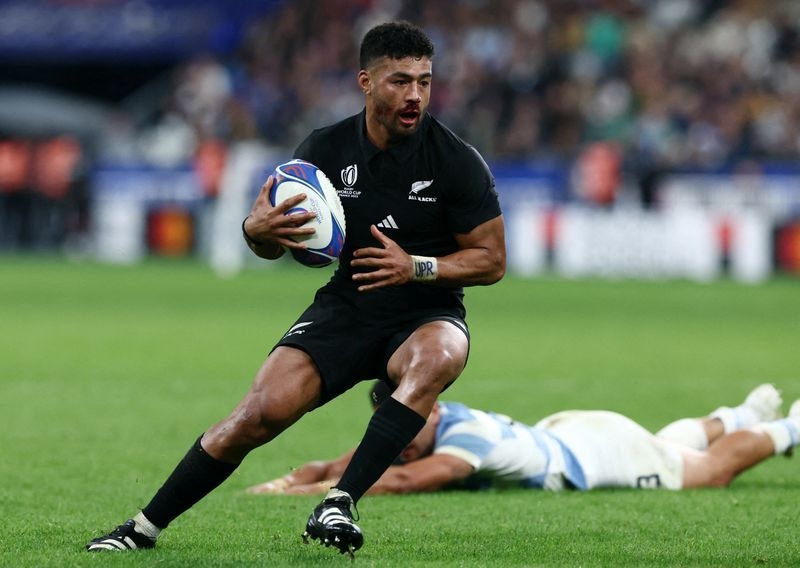 Rugby-Mo'unga signs New Zealand Rugby deal, eligible for All Blacks in 2026