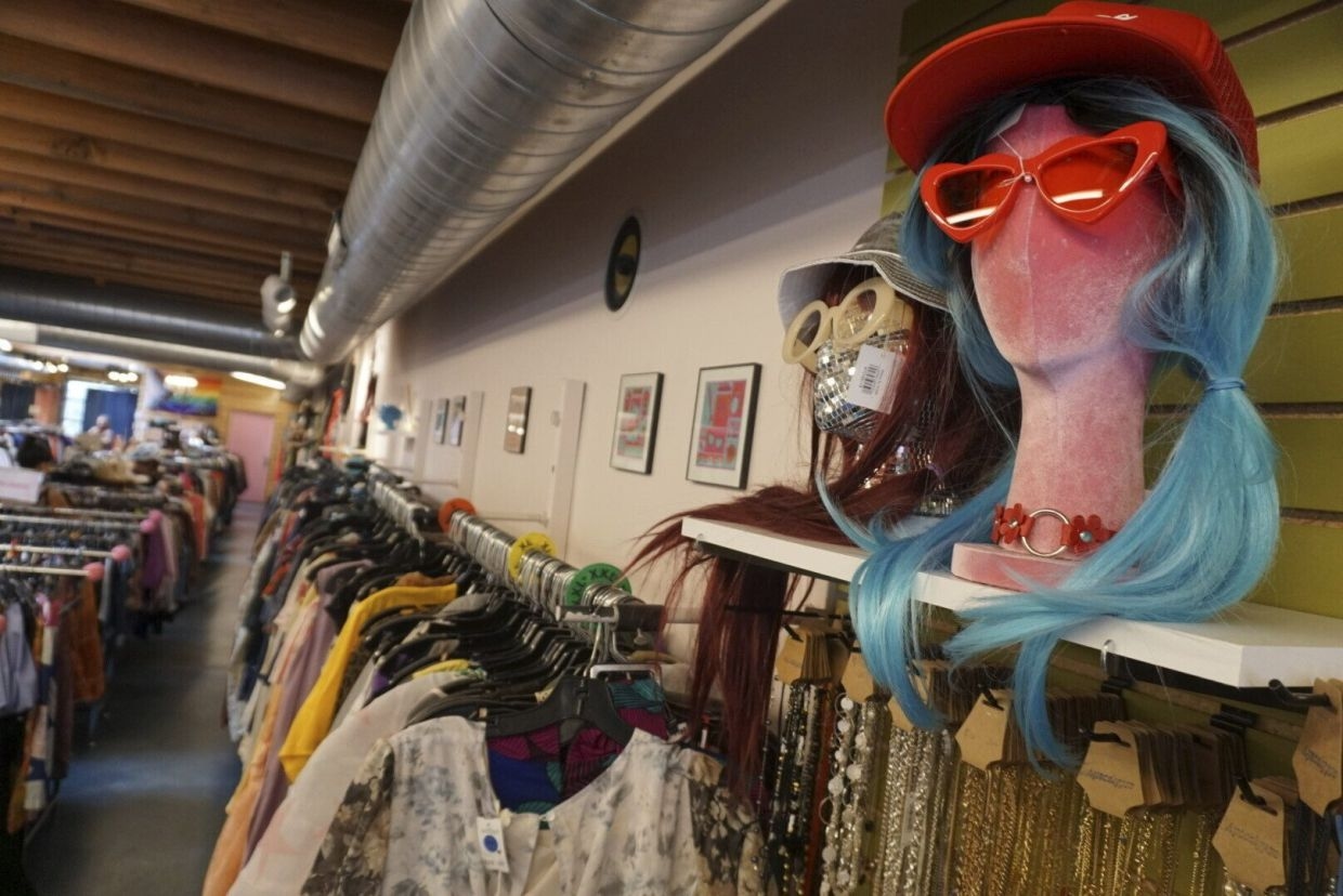 Millennials ditched 'cringe' Y2K fashion... but Gen Zs are paying to wear it