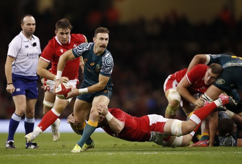 Rugby-White puts retirement on hold to answer Wallabies SOS call
