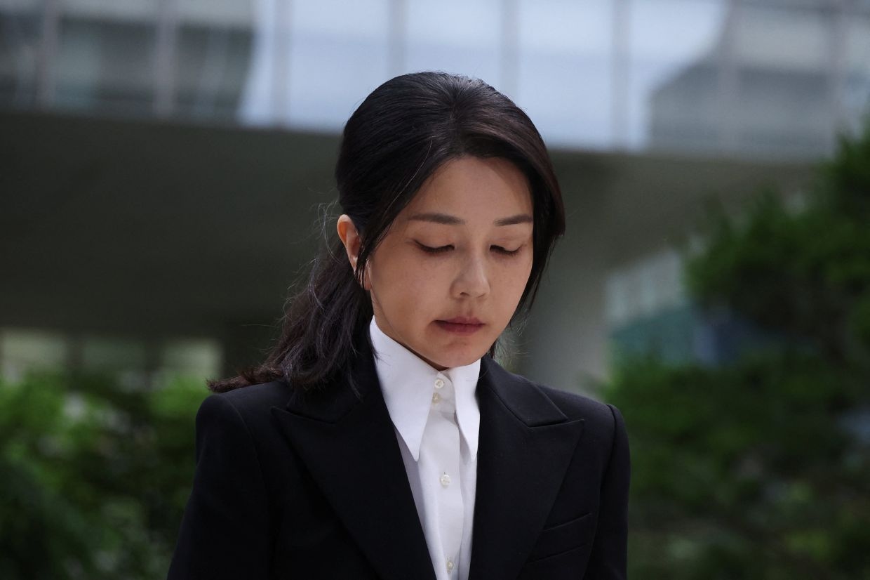 Arrest warrant sought for South Korea's ex-first lady Kim