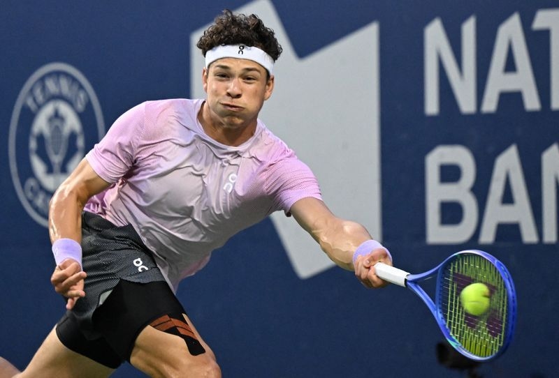 Tennis-Shelton outlasts Khachanov to win first Masters 1000 title at Canadian Open