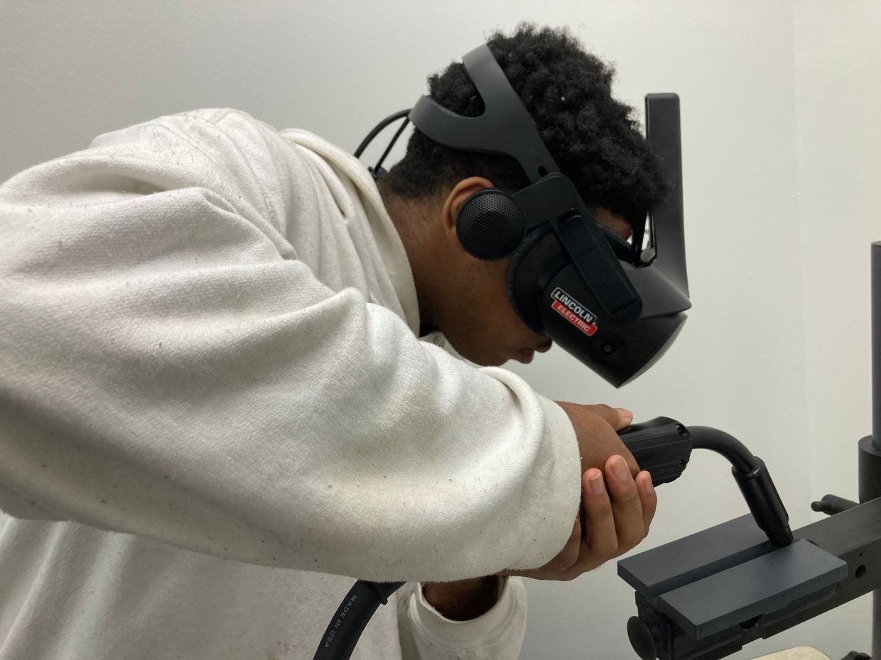 'Smarter, faster and safer.' Why many workplaces are embracing virtual reality