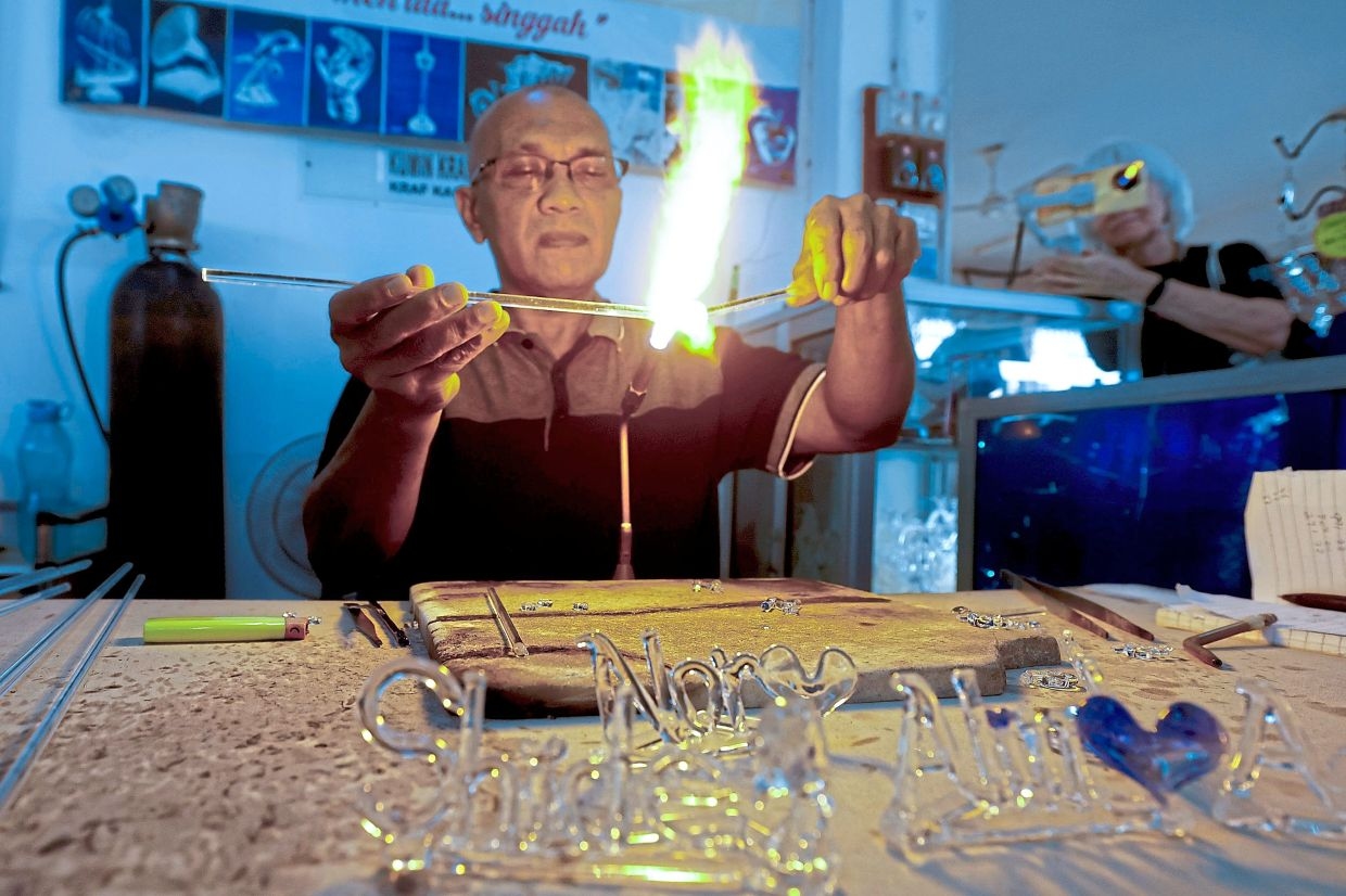From life as a mat rempit to moulding beautiful glass items